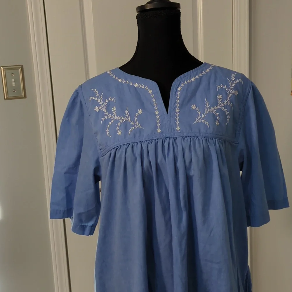 Vintage Pull Over Robe With Pockets - Picture 4 of 4